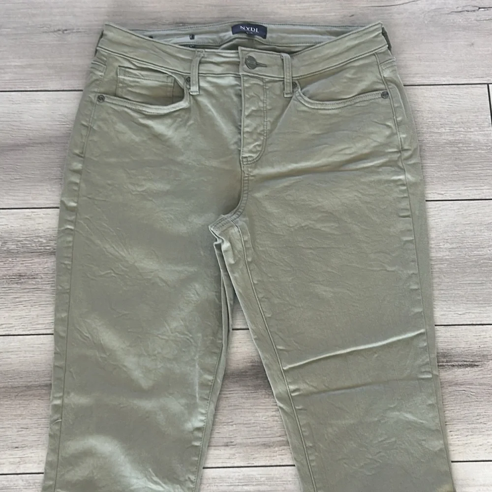 NYDJ Alina legging jegging jeans in green size 4